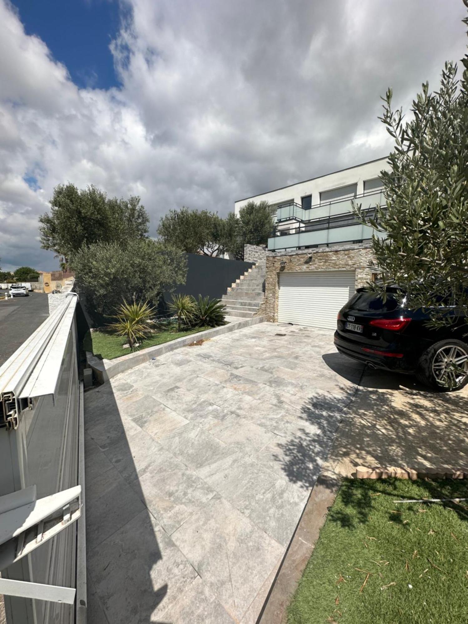 Appartement Superbe Appartement Dans Villa Avec Piscine *